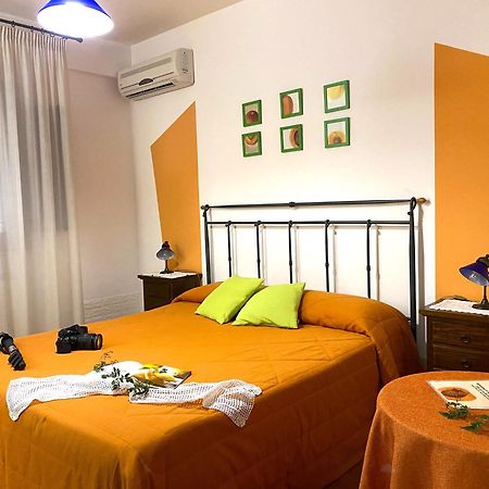 Azienda Agrituristica Bergi 카스텔부오노 외부 사진