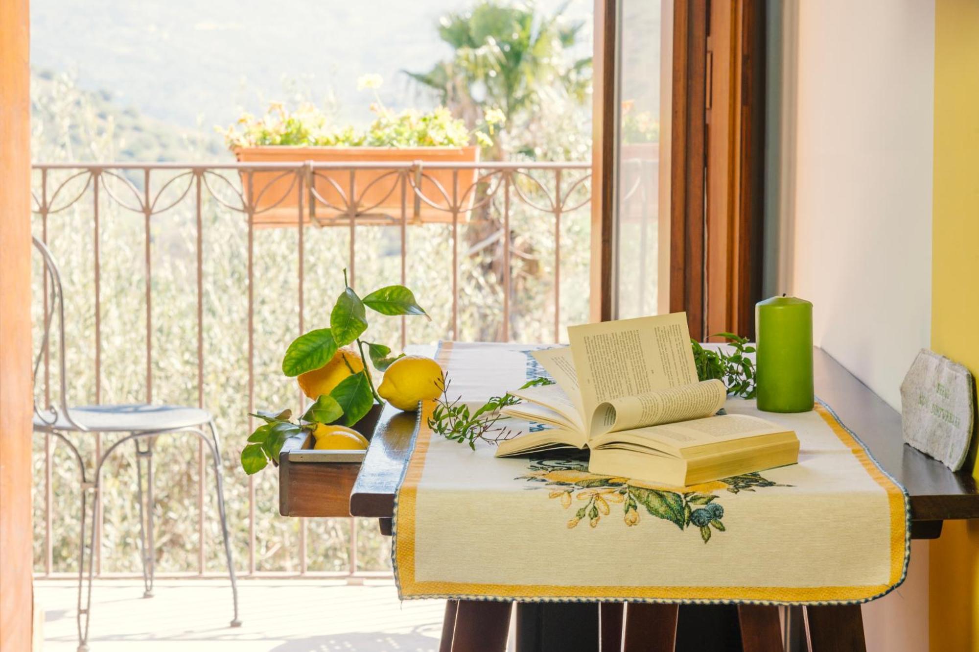 Azienda Agrituristica Bergi 카스텔부오노 외부 사진